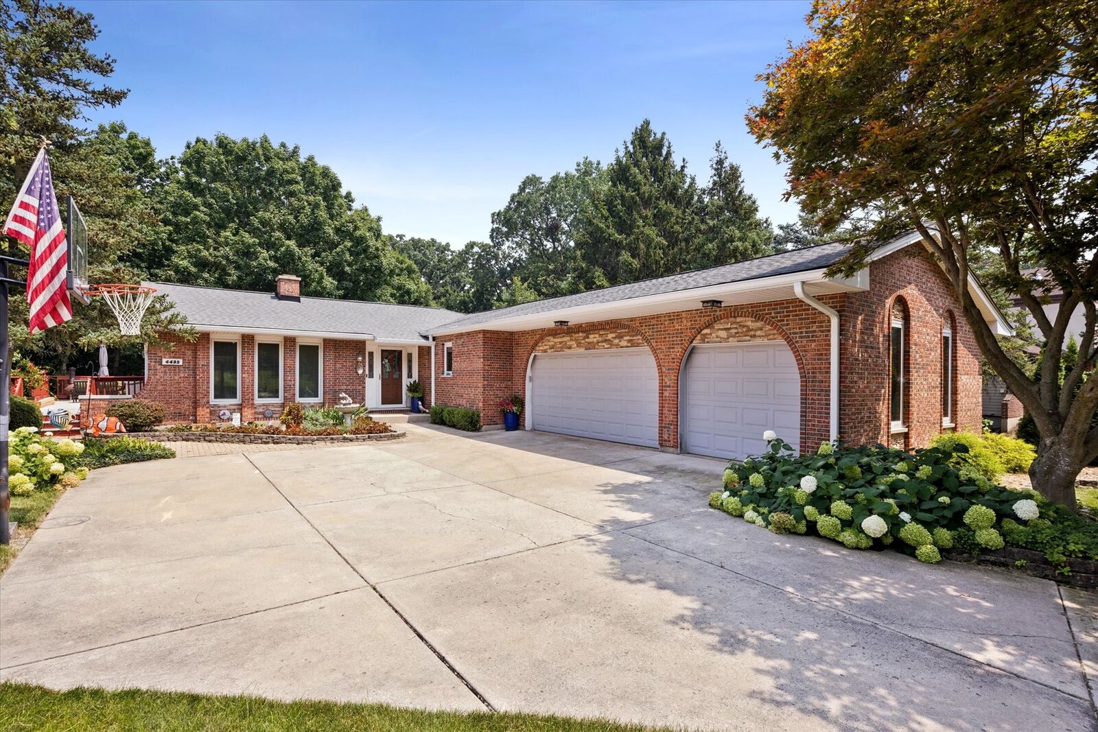 Property Photo:  4433 Brittany Drive  IL 60532 