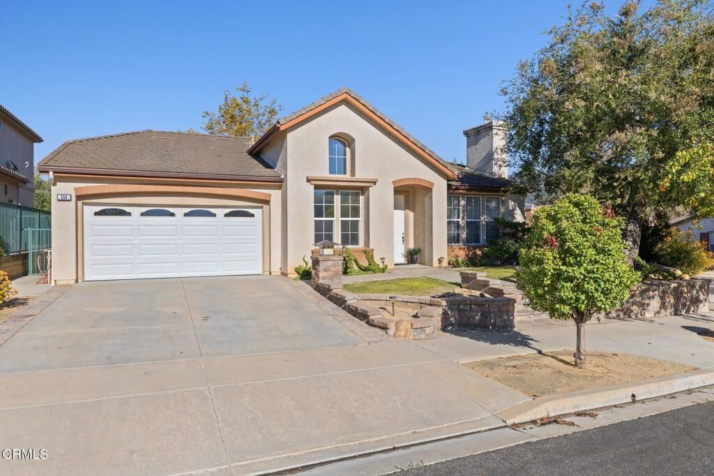 Property Photo:  556 Knollwood Drive  CA 91320 