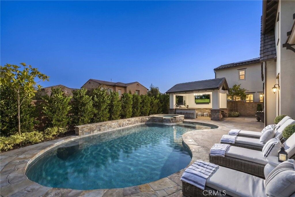 Property Photo: 10 Jenny CA 92694