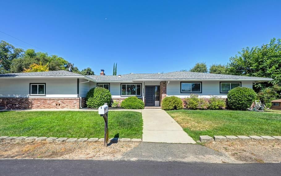 Property Photo: 8440 Ranchita Way CA 95628