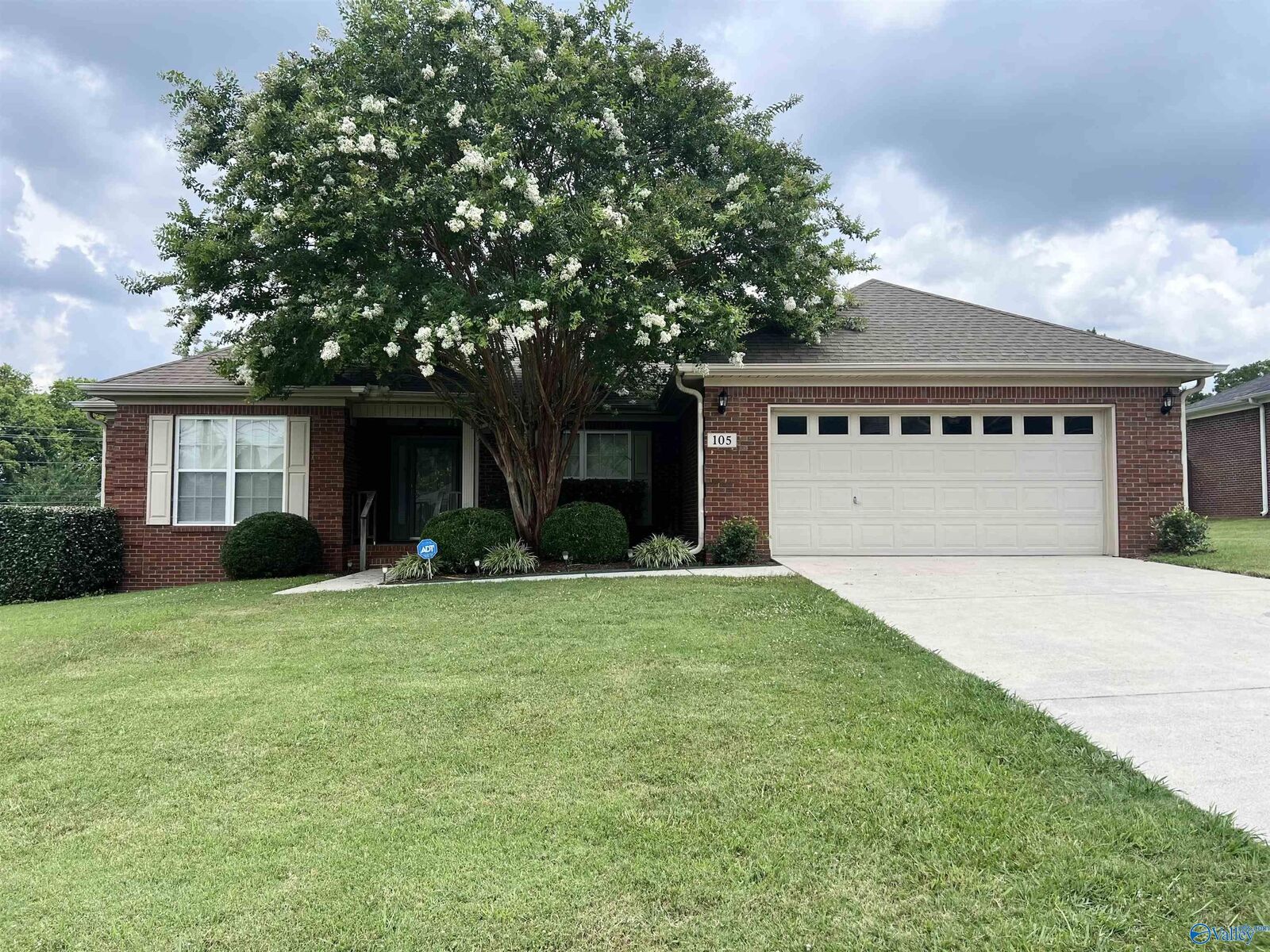 Property Photo:  105 Burwell Hills Drive  AL 35749 