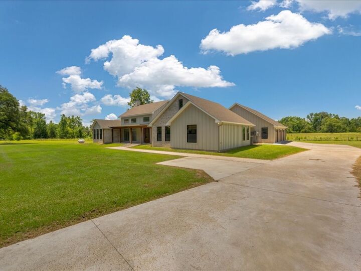 Property Photo: 176 Royce Oliver TX 75904