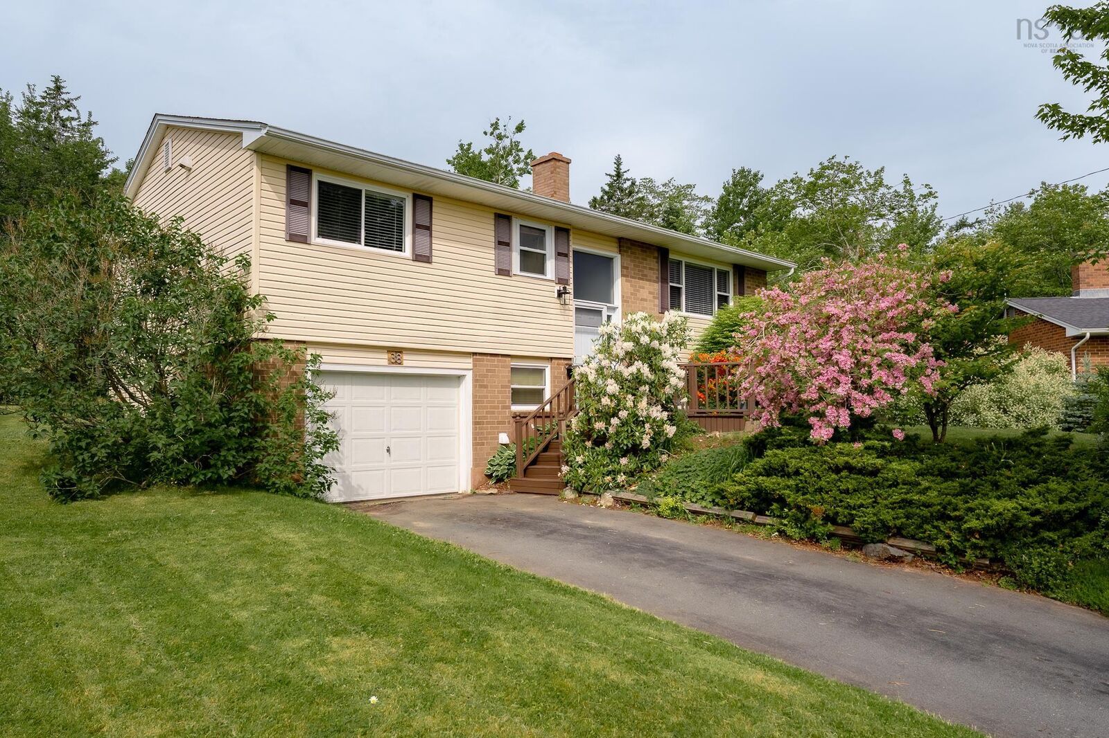 Property Photo: 38 Boling Green Crescent NS B2V 1J8