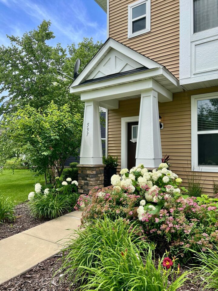 Property Photo: 537 Satori Way MN 55318