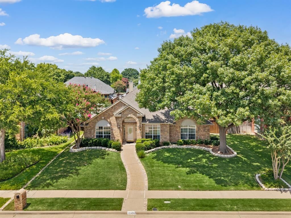 Property Photo:  3129 Glory Lane  TX 75025 