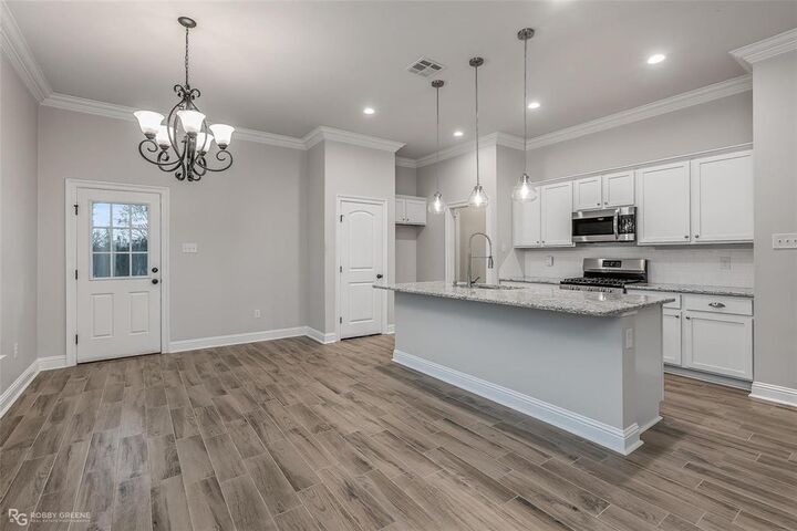 Property Photo:  1920 Valdemar Place  LA 71112 