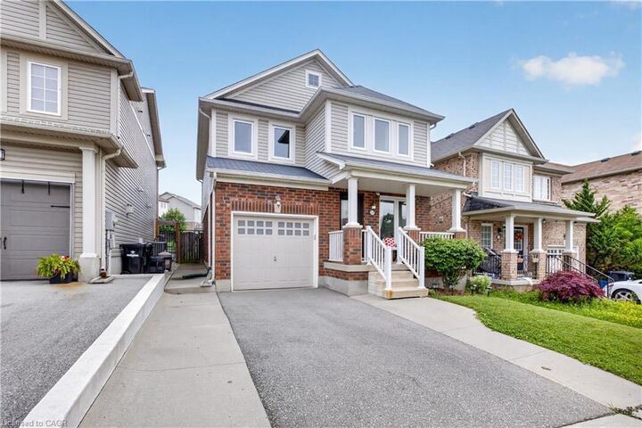 Property Photo:  124 Bailey Drive  ON N1P 0A2 