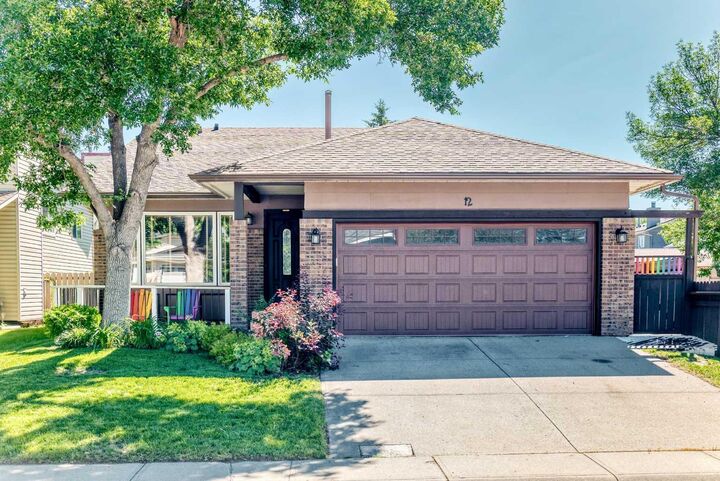 Property Photo: 12 Sunvale Mews SE AB T2X 2P5