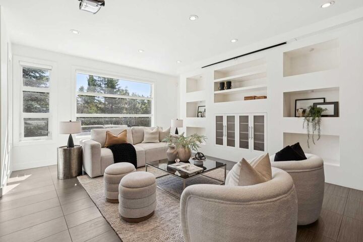 Property Photo: 1711 27 Street SW AB T3C 1L6