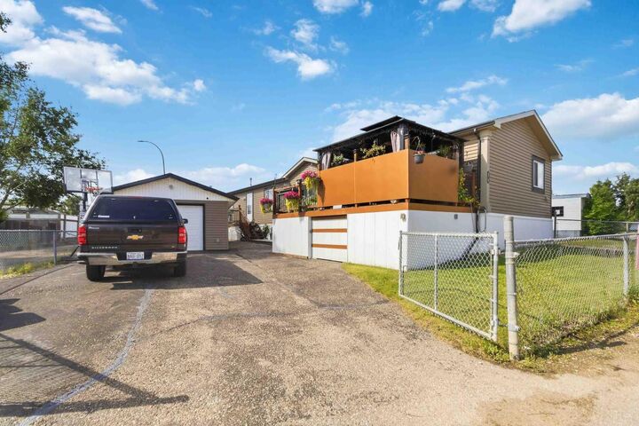 Property Photo: 185 Grey Crescent AB T9H 2N4