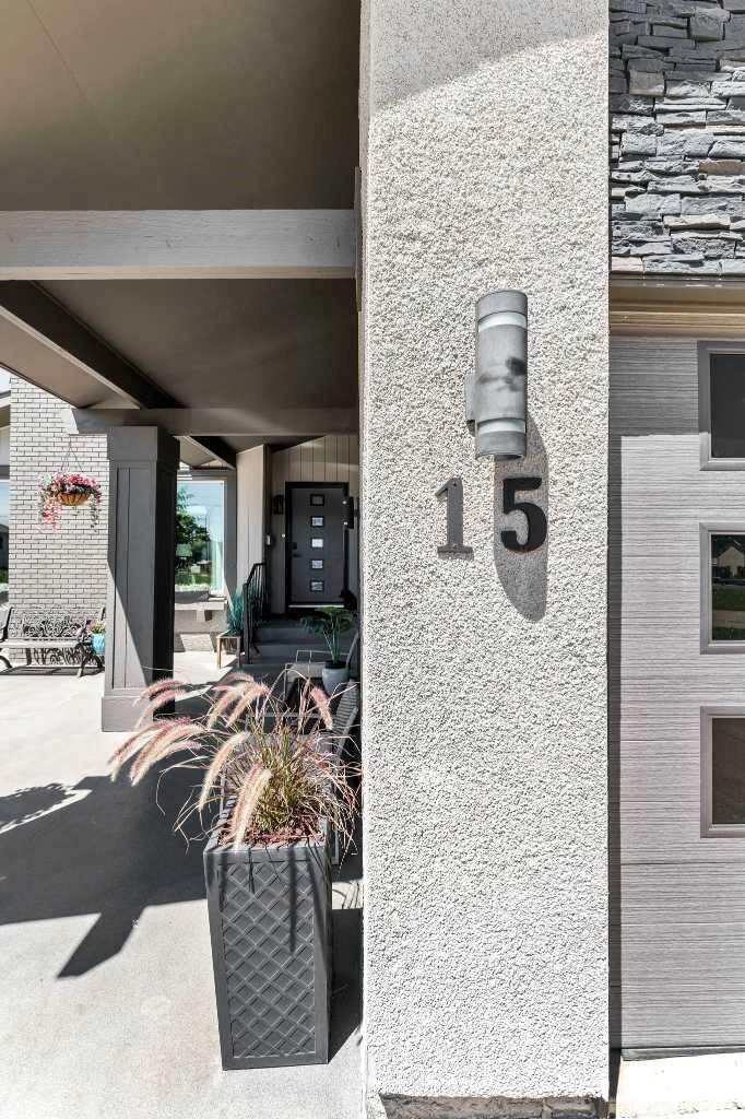 Property Photo:  15 Rossdale Way SE  AB T1B 1X5 