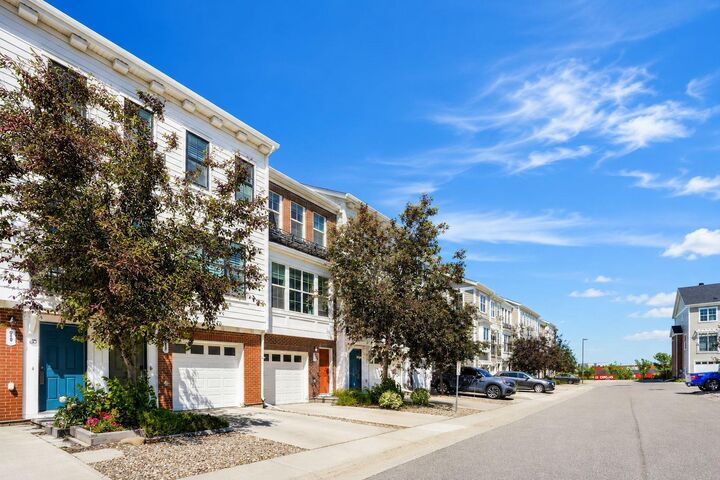 Property Photo: 515 Nolanfield Villas NW AB T3R 0T9