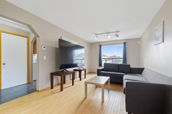 Property Photo: 141 Saratoga Close NE AB T1Y 7A1