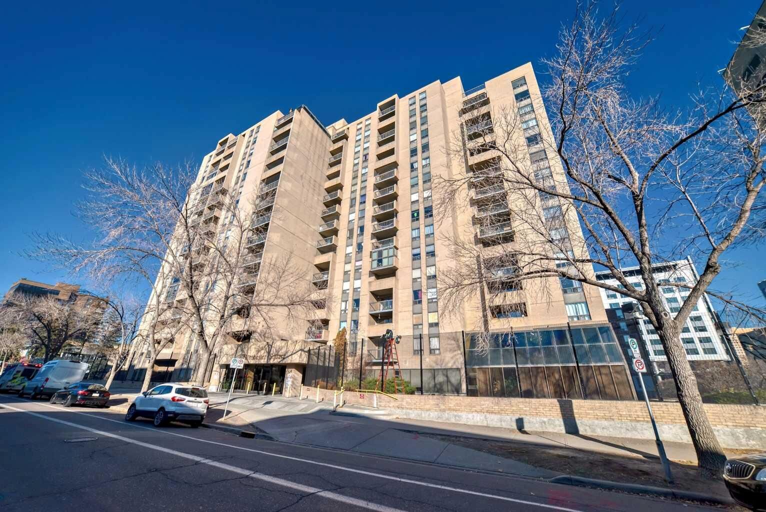 Property Photo: 924 14 Avenue SW 1602 AB T2R 0N7