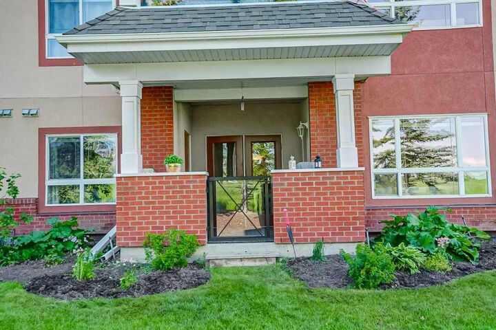 Property Photo: 60 Sierra Morena Landing SW 110 AB T3H 5H1