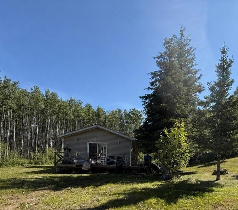 Property Photo: 11565 652 Township 142 AB T0A 2C0