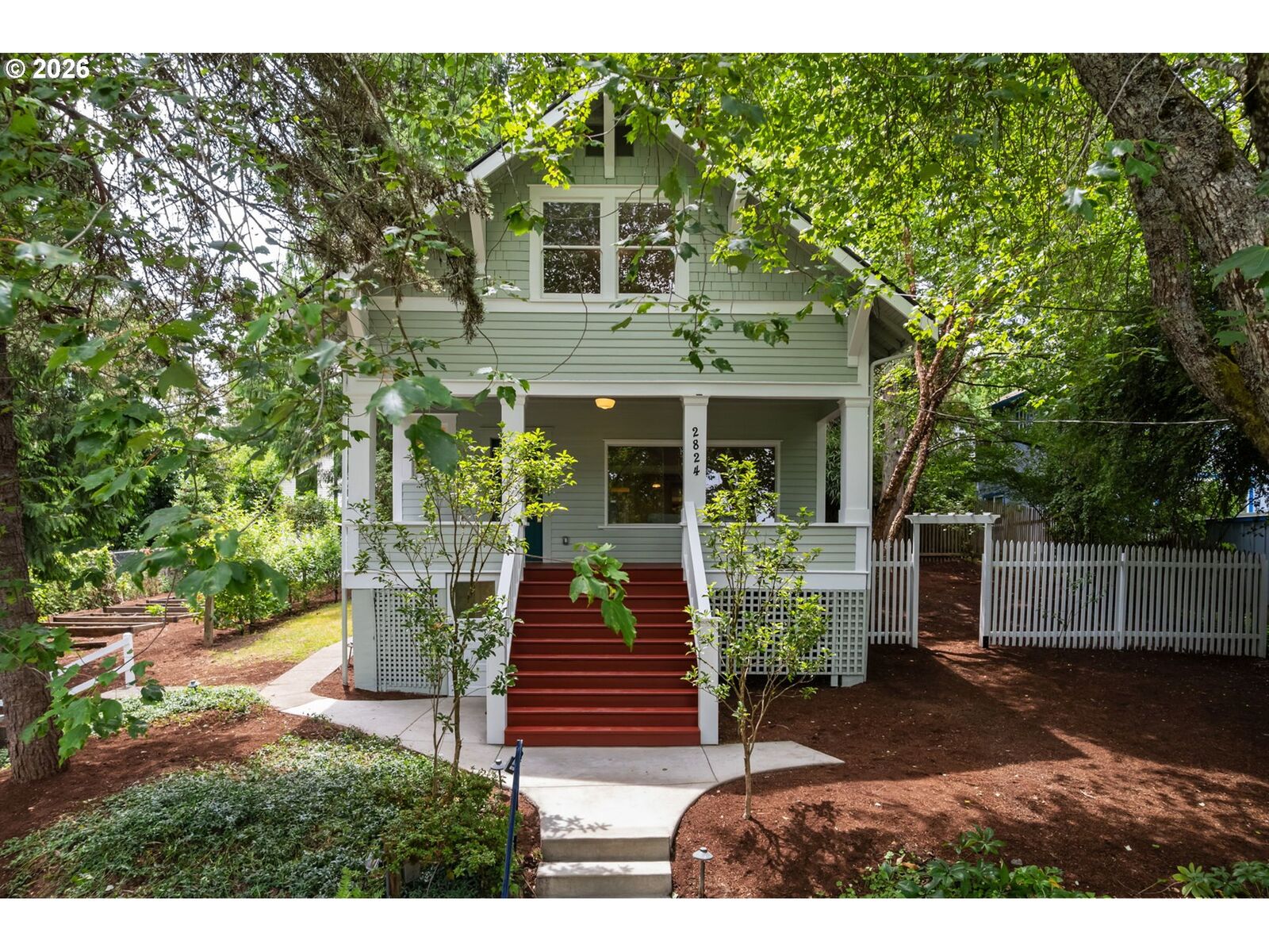 Property Photo: 2824 SW Illinois St OR 97239