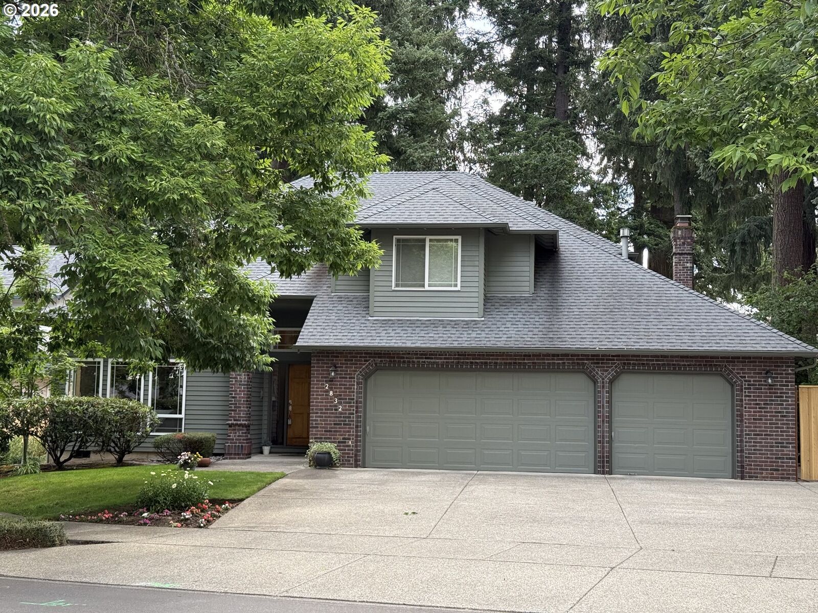 Property Photo: 2832 NE Lorie Dr OR 97124