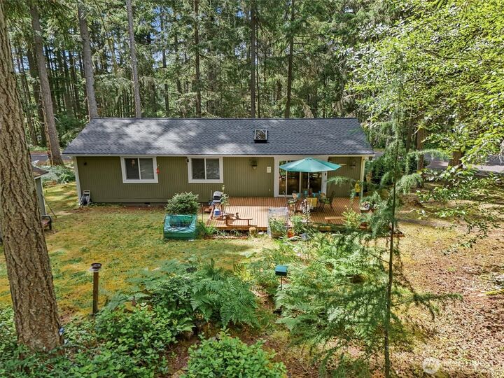 Property Photo:  11618  Breaker Way  WA 98303 
