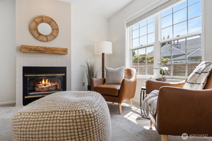 Property Photo:  126 E Grover Street 5  WA 98264 
