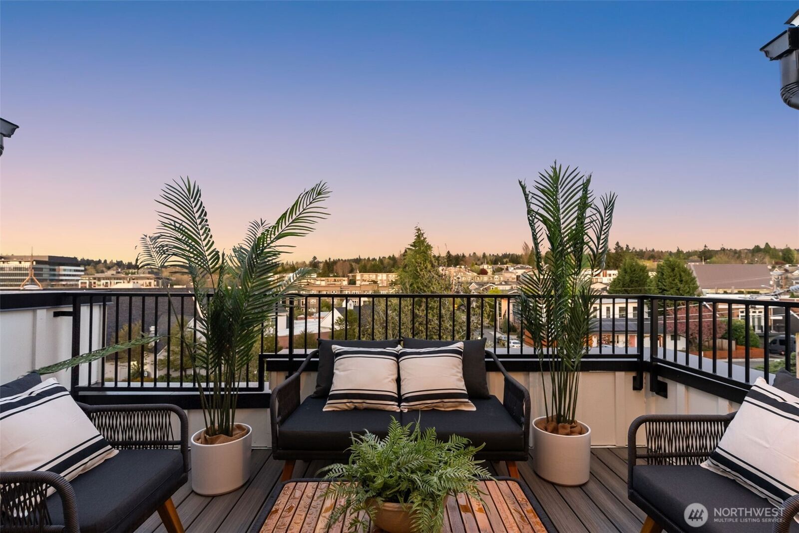 Property Photo: 116 D 2nd Street S D WA 98033