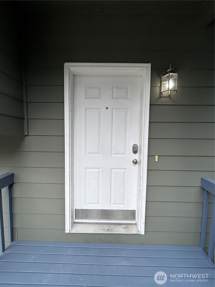 Property Photo:  6014  80th Avenue NE 22  WA 98270 