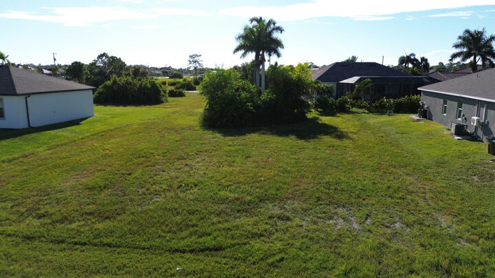 Property Photo:  2012 NW 24th Place  FL 33993 