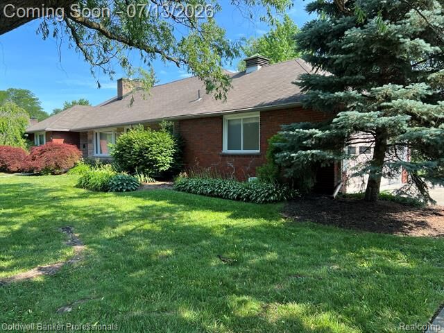 Property Photo: 1416 N Renaud Road MI 48236