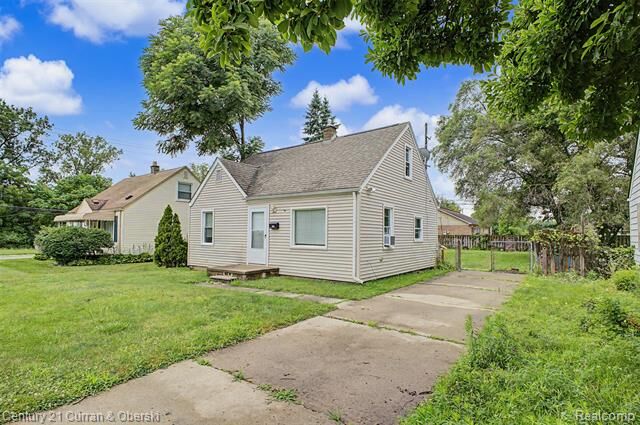 Property Photo:  5160 Hazel Street  MI 48125 