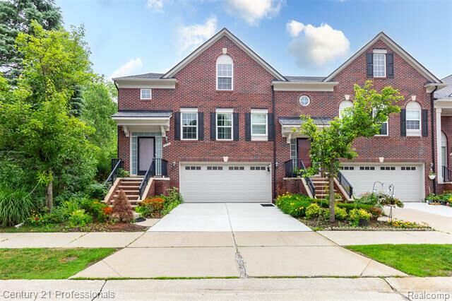 Property Photo: 757 Sandalwood Drive MI 48085