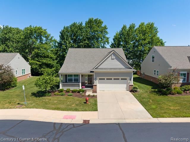 Property Photo:  1086 Paddock Drive  MI 48178 