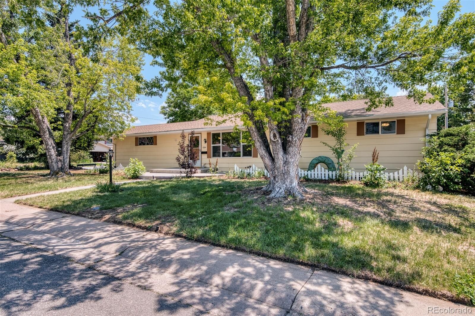 Property Photo:  8584 E Briarwood Place  CO 80112 