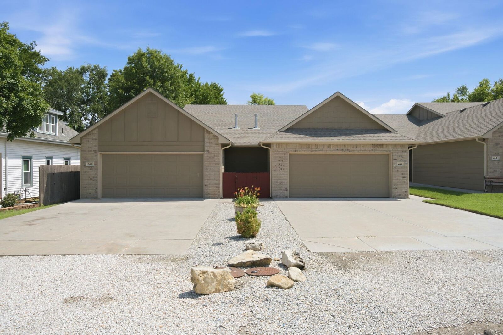 Property Photo:  643 E Mulvane St  KS 67110 