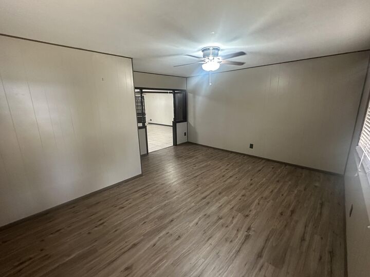 Property Photo:  135 Oakwood Street  TX 76903 