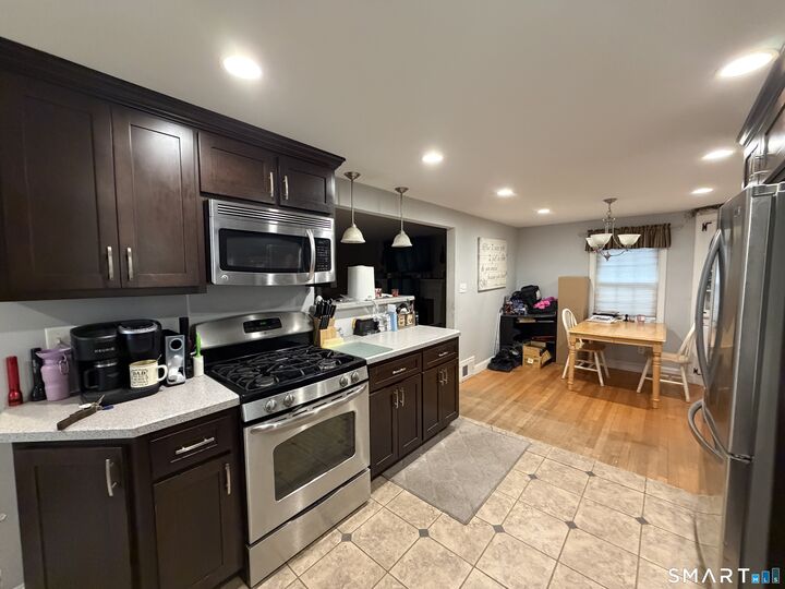 Property Photo:  73 Henderson Street  CT 06010 