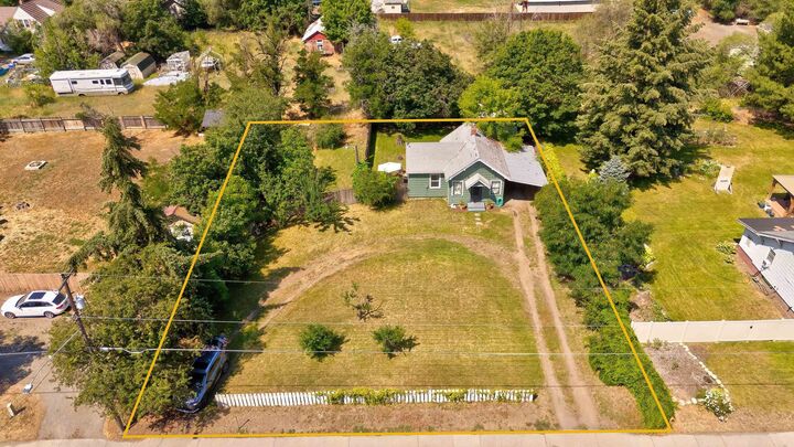 Property Photo:  3905 N Argonne Rd  WA 99212 