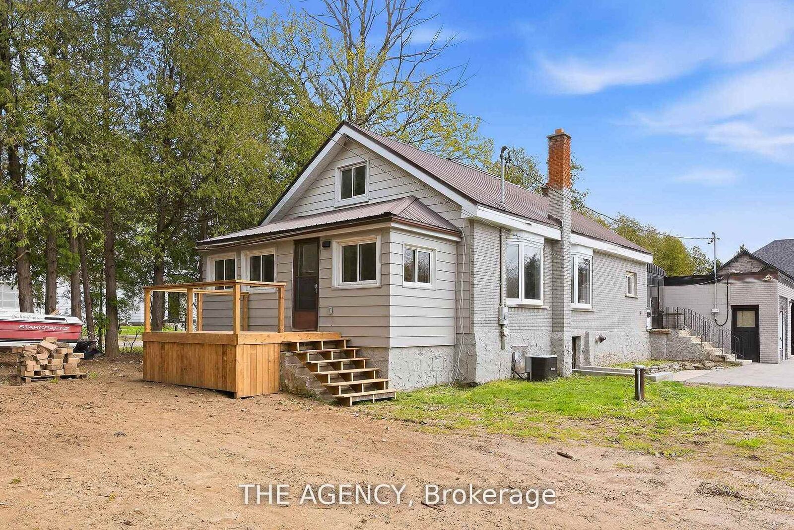 Property Photo: 75 Robinson Road B ON N1R 5S7
