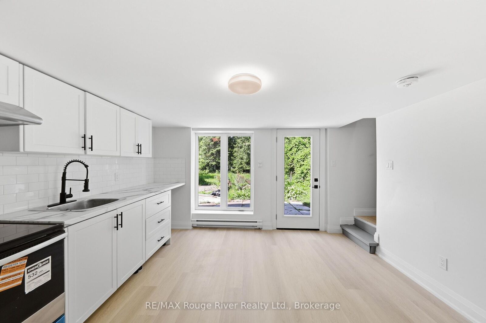 Property Photo: 144 Macdonald Avenue Unit C ON K8N 3Y3