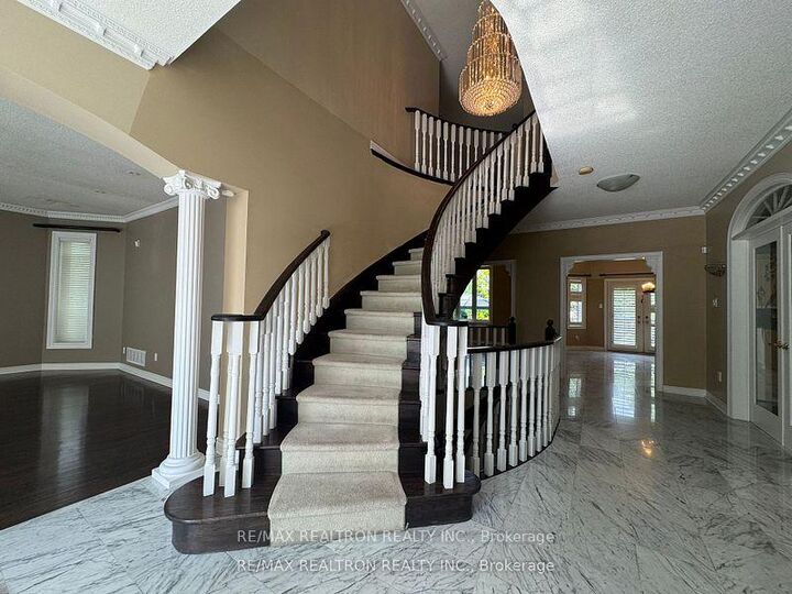 Property Photo:  21 Goldring Crescent  ON L6C 1Y6 