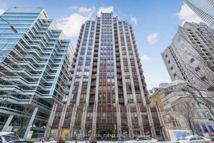85 Bloor Street E 1014 — photo 1