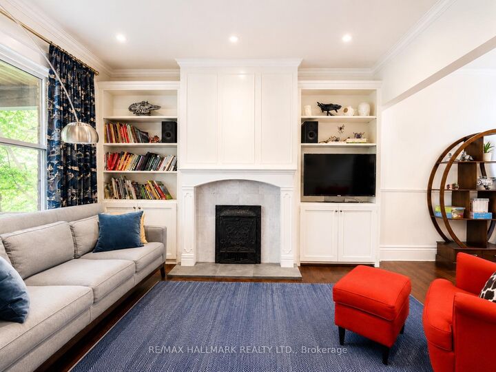 Property Photo:  118 Galt Avenue  ON M4M 2Z3 