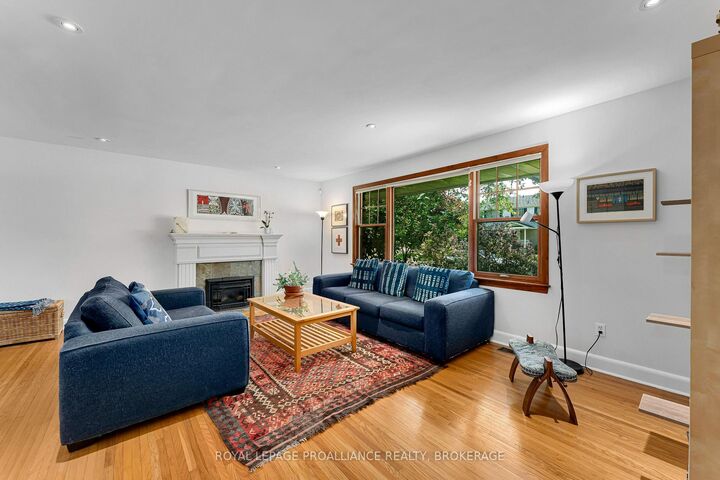 5 Watts Crescent — photo 1