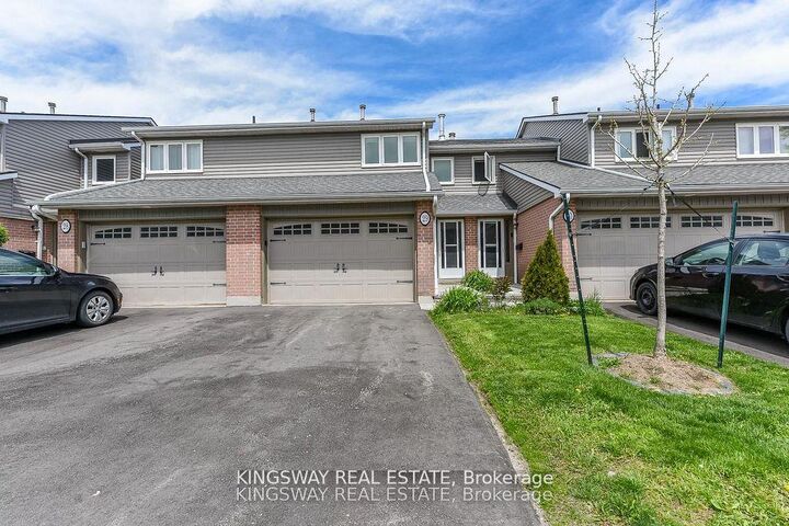 Property Photo: 3125 Fifth Line W 29 ON L5L 3S8