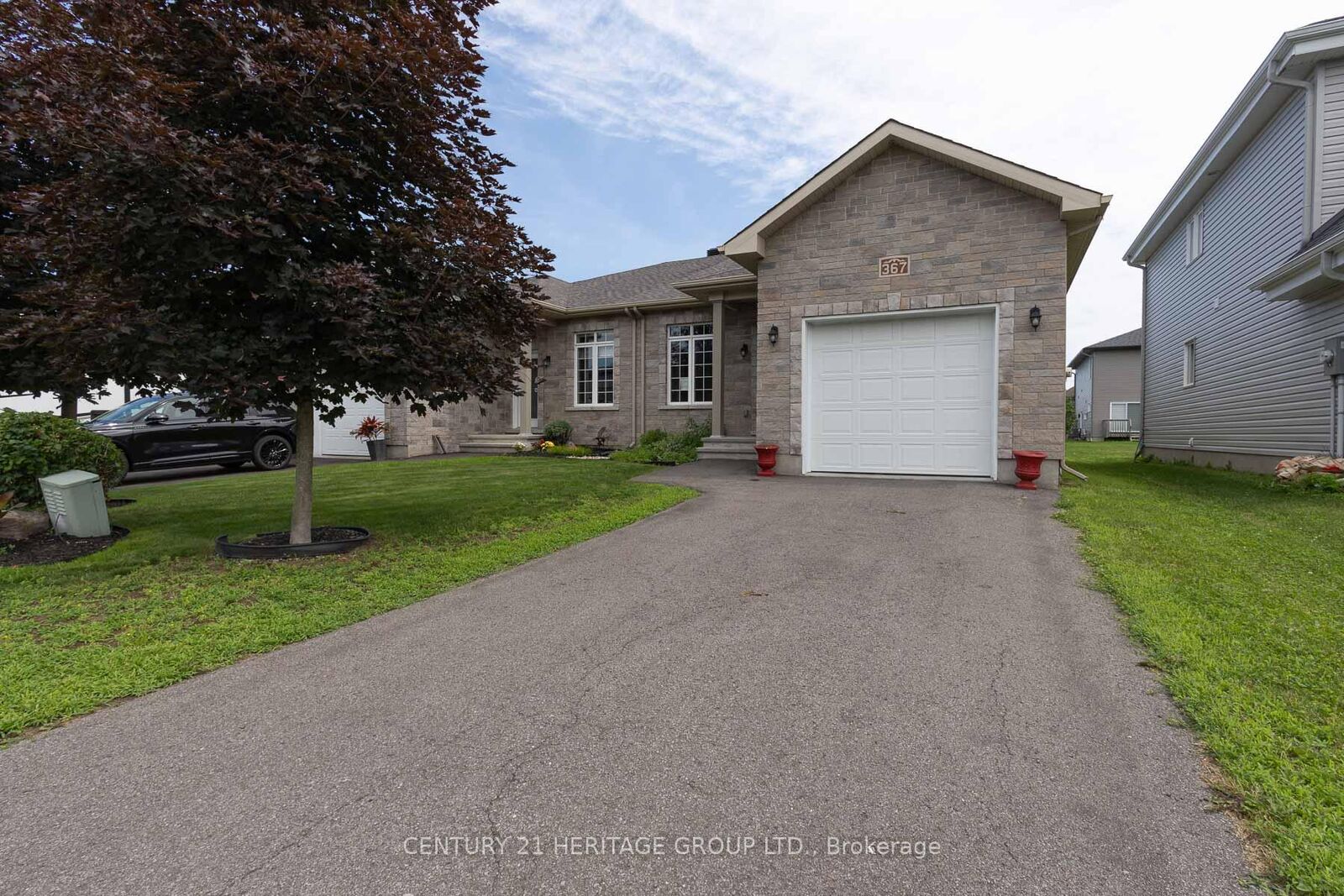 Property Photo: 367 Trillium Circle ON K0A 3K0