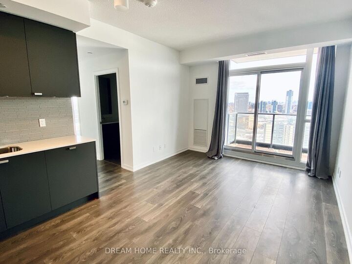 Property Photo:  56 Forest Manor Road 2510  ON M2J 1M6 