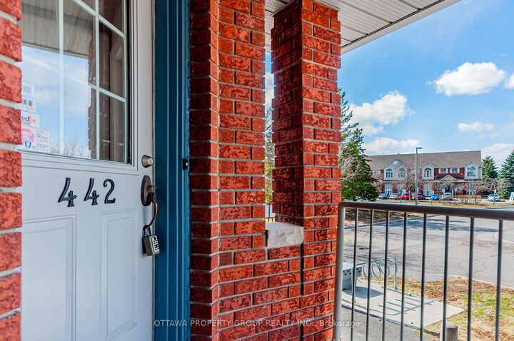 Property Photo:  442 Briston Private  ON K1G 5R4 