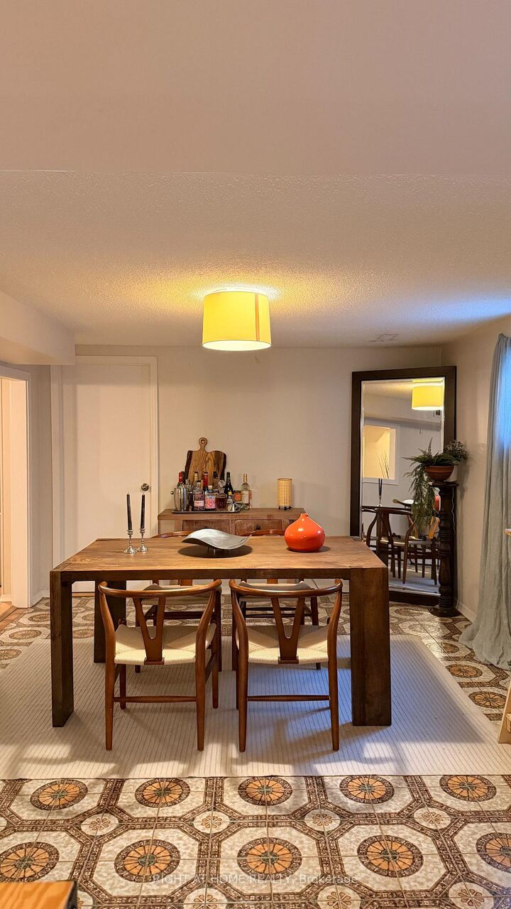 Property Photo: 7673 Darcel Avenue Bsmt ON L4T 3R5