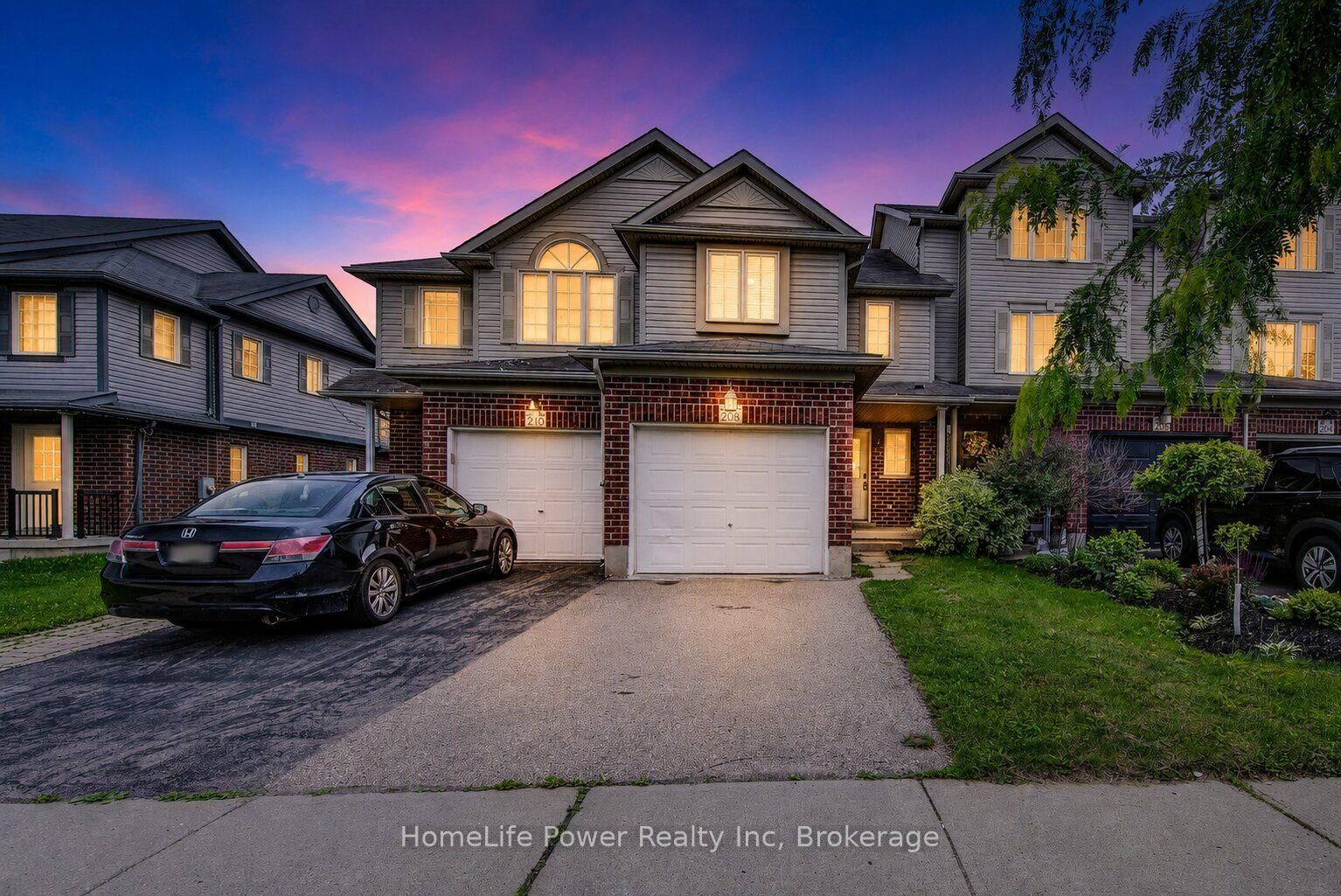 Property Photo: 208 Featherstone Crescent ON N2R 1Z4