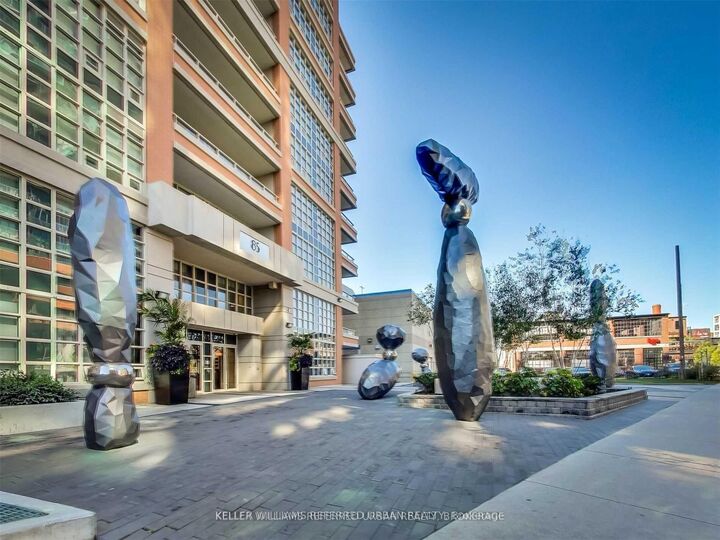 Property Photo: 85 East Liberty Street 1707 ON M6K 3R4