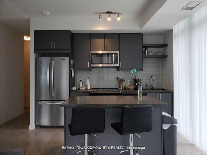 Property Photo:  50 Wellesley Street E 502  ON M4Y 1G2 